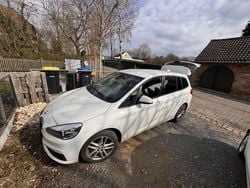 Weiß Gebraucht 2017 BMW 216 Van / Kleinbus | 13.350 € (Etwas zu teuer)