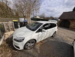 Weiß Gebraucht 2017 BMW 216 Van / Kleinbus | 13.350 € (Etwas zu teuer)