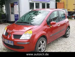 Rot Gebraucht 2005 Renault Modus Dynamique Van / Kleinbus | 2.490 € (Fairer Preis)
