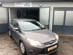 Brisbane braun (met.) Gebraucht 2012 Ford Focus Trend Kombi | 5.399 € (Guter Preis)