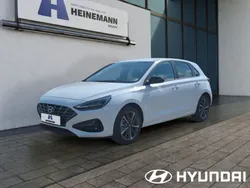 Serenity white Gebraucht 2024 Hyundai i30 Advantage Limousine | 21.950 € (Fairer Preis)
