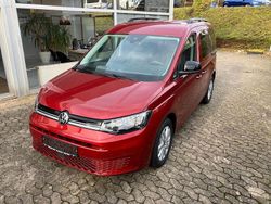 Rot Gebraucht 2024 VW Caddy Life Van / Kleinbus | 29.790 € (Etwas zu teuer)