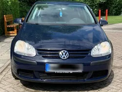 Blau Gebraucht 2005 VW Golf V Limousine | 1.850 € (Fairer Preis)