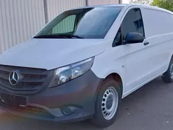 Weiß Gebraucht 2019 Mercedes Vito Van / Kleinbus | 20.950 € (Fairer Preis)