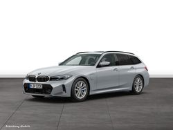 Grau Gebraucht 2024 BMW 330e M Sport Kombi | 50.389 € (Teuer)