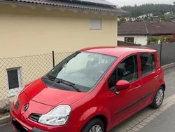 Rot Gebraucht 2011 Renault Modus Expression Van / Kleinbus | 5.800 €