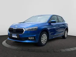 Blau Gebraucht 2025 Skoda Fabia Essence Limousine | 18.250 € (Guter Preis)
