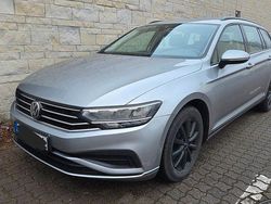 Grau Gebraucht 2020 VW Passat Business Kombi | 16.500 € (Guter Preis)