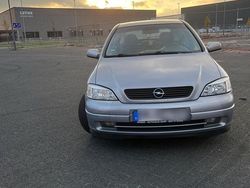 Silber Gebraucht 2002 Opel Astra Limousine | 1.400 € (Guter Preis)