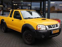 Gelb Gebraucht 2005 Nissan Navara Abholung | 4.999 €