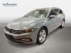 Grau Gebraucht 2022 VW Passat Business Kombi | 23.460 € (Fairer Preis)