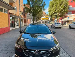 Schwarz Gebraucht 2017 Opel Insignia Kombi | 9.500 € (Etwas zu teuer)