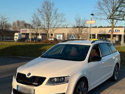 Weiß Gebraucht 2014 Skoda Octavia RS Kombi | 9.700 € (Guter Preis)