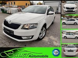 Weiß Gebraucht 2013 Skoda Octavia Ambition Limousine | 7.790 € (Fairer Preis)