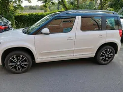Weiß Gebraucht 2014 Skoda Yeti Ambition SUV | 5.000 € (Superpreis)