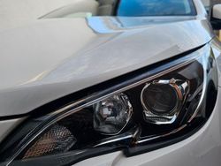 Weiß Gebraucht 2019 Peugeot 308 Limousine | 9.900 € (Guter Preis)