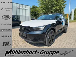 Schwarz Neu 2025 Volvo XC40 Plus SUV | 44.900 € (Fairer Preis)