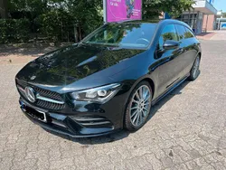 Schwarz Gebraucht 2021 Mercedes CLA200 AMG line Kombi | 30.000 €