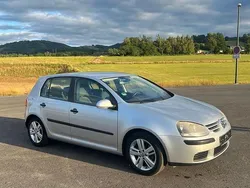 Silber Gebraucht 2004 VW Golf V Limousine | 2.900 € (Fairer Preis)