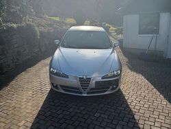 Silber Gebraucht 2007 Alfa Romeo 147 Kleinwagen | 1.499 € (Fairer Preis)