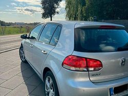 Silber Gebraucht 2009 VW Golf VI Comfortline Limousine | 6.000 € (Guter Preis)
