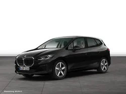 Black sapphire metallic Gebraucht 2024 BMW 216 Active Tourer Luxury Line Van / Kleinbus | 29.314 € (Fairer Preis)