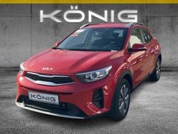 Rot Gebraucht 2024 Kia Stonic Vision SUV | 17.998 € (Guter Preis)