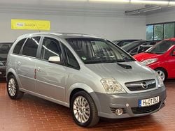 Silber Gebraucht 2006 Opel Meriva Van / Kleinbus | 2.490 € (Fairer Preis)
