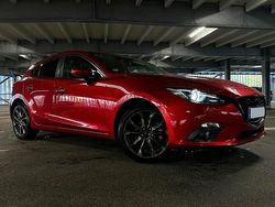 Rot Gebraucht 2016 Mazda 3 Nakama Limousine | 12.500 € (Teuer)