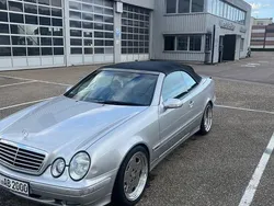 Silber Gebraucht 2000 Mercedes CLK320 Elegance Cabrio | 3.299 €