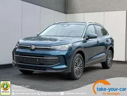 Nightshade blue metallic Gebraucht 2024 VW Tiguan Advance SUV | 42.580 € (Superpreis)