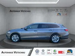Grau Gebraucht 2024 Skoda Superb Selection Kombi | 40.990 € (Guter Preis)