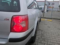 Silber Gebraucht 2001 VW Passat Kombi | 1.600 € (Fairer Preis)
