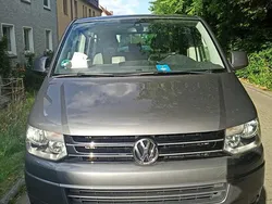 Grau Gebraucht 2014 VW Multivan Van / Kleinbus | 28.900 €