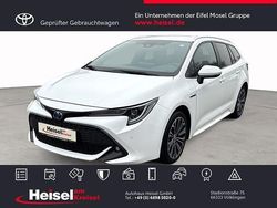Weiß Gebraucht 2019 Toyota Corolla Club Kombi | 20.990 € (Etwas zu teuer)