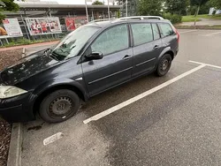 Grau Gebraucht 2007 Renault Mégane GrandTour Kombi | 2.250 € (Teuer)