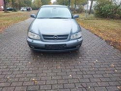 Grau Gebraucht 2003 Opel Omega Limousine | 2.500 € (Fairer Preis)
