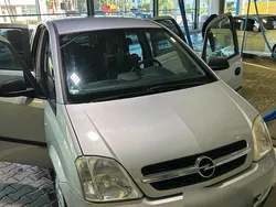 Silber Gebraucht 2003 Opel Meriva Van / Kleinbus | 2.699 €