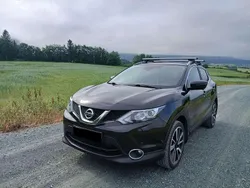 Schwarz Gebraucht 2017 Nissan Qashqai Tekna SUV | 14.660 € (Fairer Preis)
