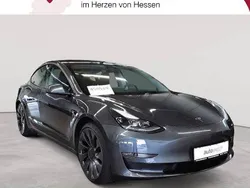 Grau Gebraucht 2021 Tesla Model 3 Limousine | 26.389 € (Superpreis)