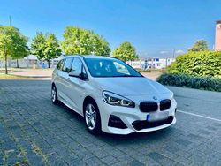 Weiß Gebraucht 2018 BMW 220 Gran Tourer M Sport Van / Kleinbus | 14.200 € (Fairer Preis)