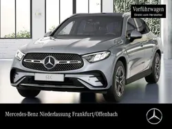 Polarweiß Gebraucht 2024 Mercedes GLC220 AMG SUV | 57.990 €