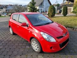 Rot Gebraucht 2010 Hyundai i20 Classic Limousine | 3.200 € (Fairer Preis)
