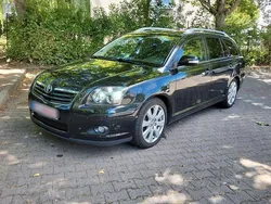 Schwarz Gebraucht 2008 Toyota Avensis Team Kombi | 3.990 € (Fairer Preis)