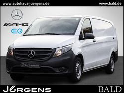 Weiß Gebraucht 2024 Mercedes Vito Van / Kleinbus | 32.844 € (Fairer Preis)