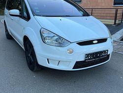 Weiß Gebraucht 2010 Ford S-MAX S Van / Kleinbus | 3.499 € (Superpreis)