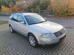 Silber Gebraucht 2002 VW Passat Highline Kombi | 1.700 € (Fairer Preis)