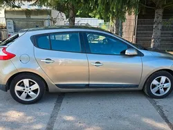 Braun Gebraucht 2010 Renault Mégane III Dynamique Kleinwagen | 3.800 € (Guter Preis)