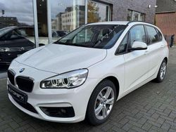 Alpinweiss iii Gebraucht 2016 BMW 218 Advantage Van / Kleinbus | 11.590 € (Fairer Preis)