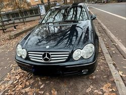 Schwarz Gebraucht 2004 Mercedes CLK200 Coupé | 5.000 € (Teuer)
